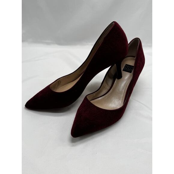 WHITE HOUSE/ BLACK MARKET DARK WINE Suede Velvet Embossed Heals Sz 7.5 Office - Picture 1 of 7